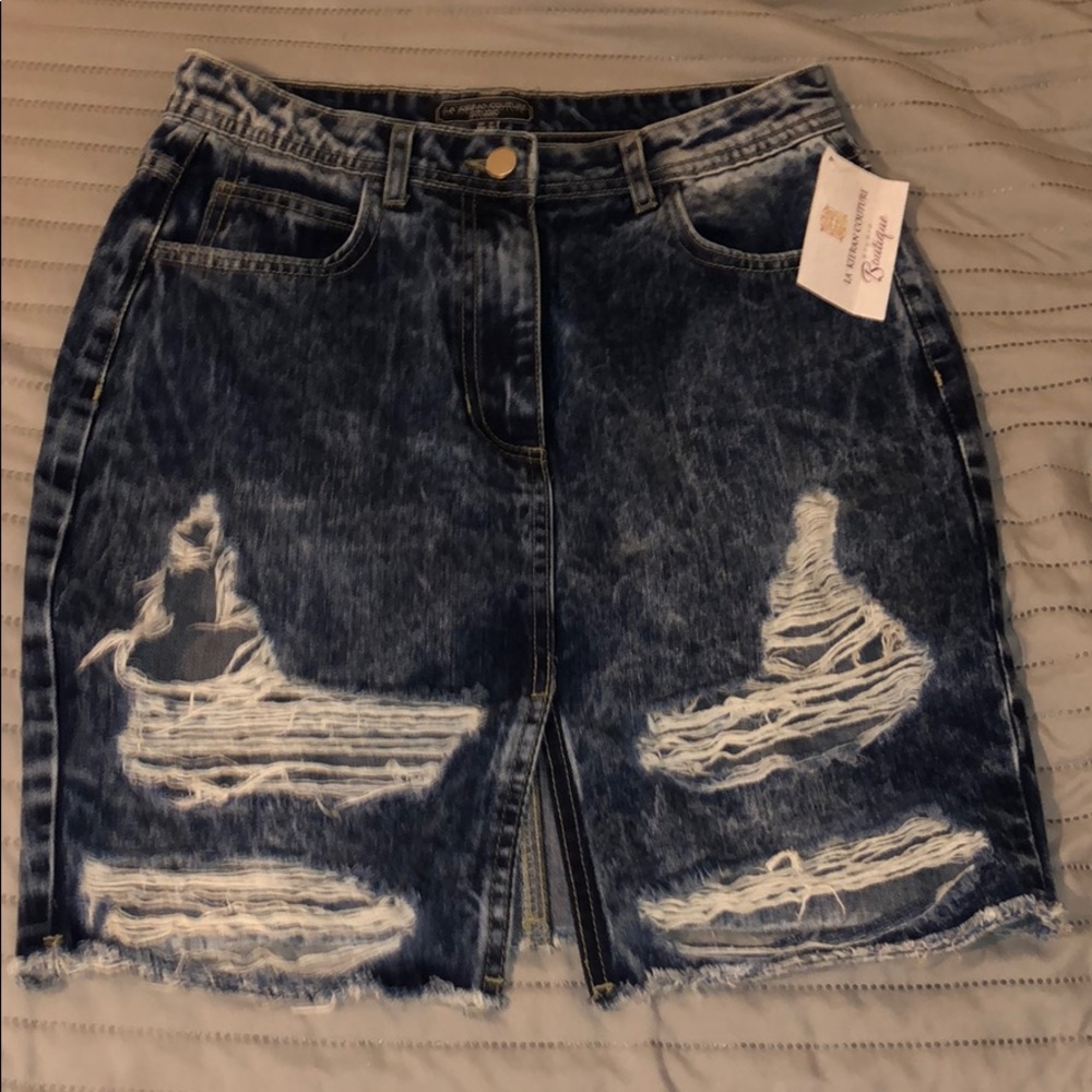 Distressed skirt